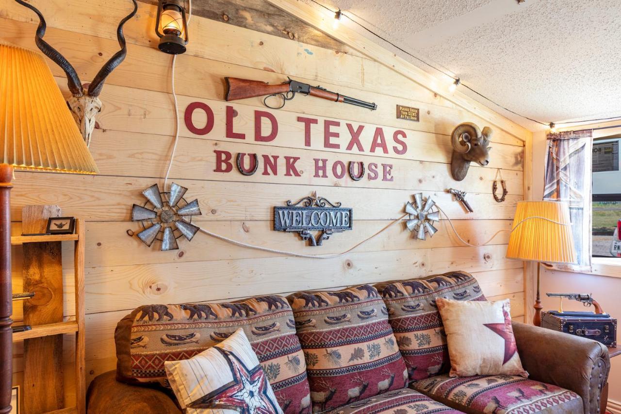 A Pousada Old Texas Bunkhouse Wills Point Exterior foto
